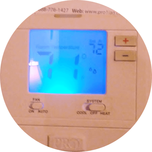 thermostat with a backlit led blue screen